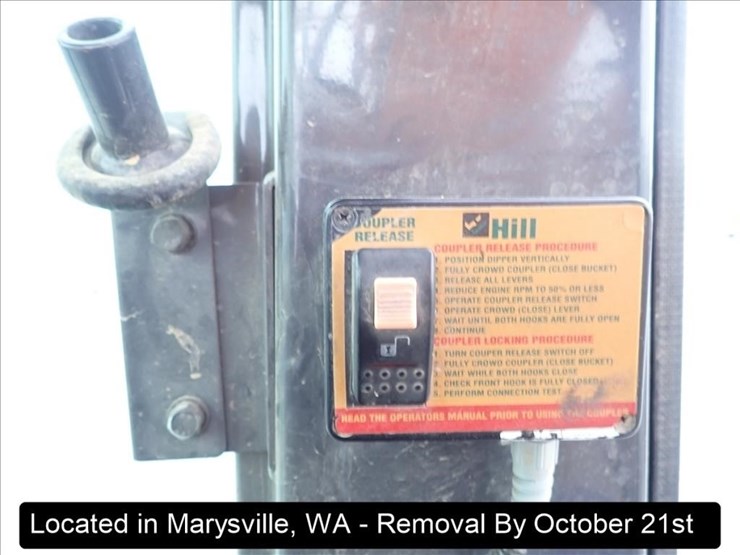 2014-hitachi-zx135us-5b-image-32