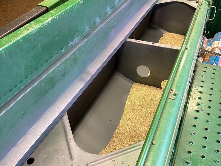 1991-john-deere-1530-image-55