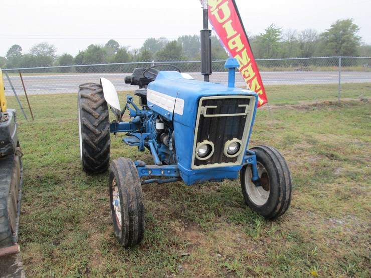 ford-3000-image-2