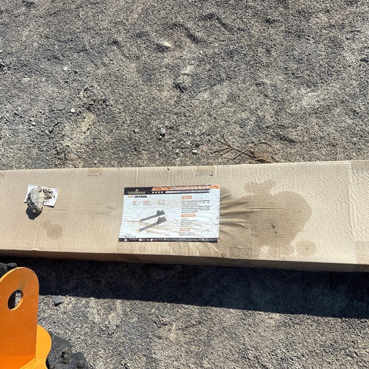 #11 • CLAMP ON PALLET FORKS