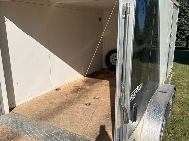2011-stealth-14ft-enclosed-bumper-hitch-trailer--1-owner-image-30