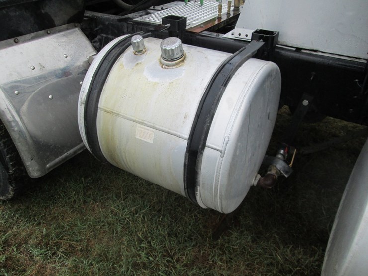 2011-international-prostar-image-16