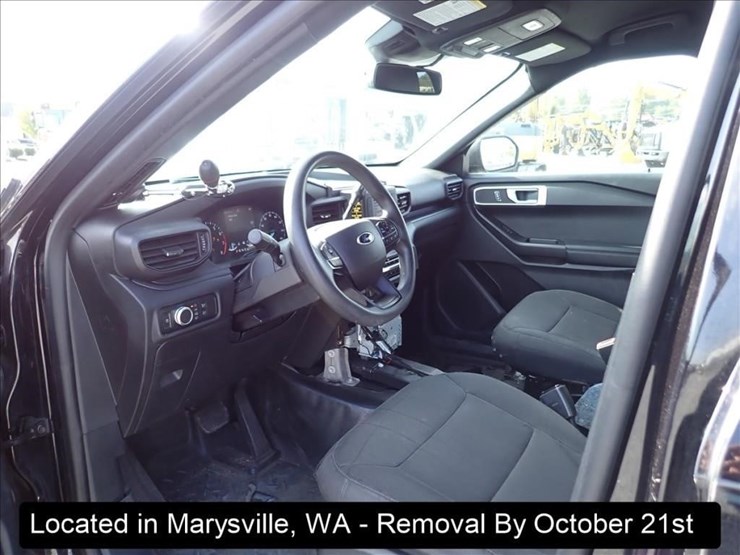 2021-ford-explorer-image-5