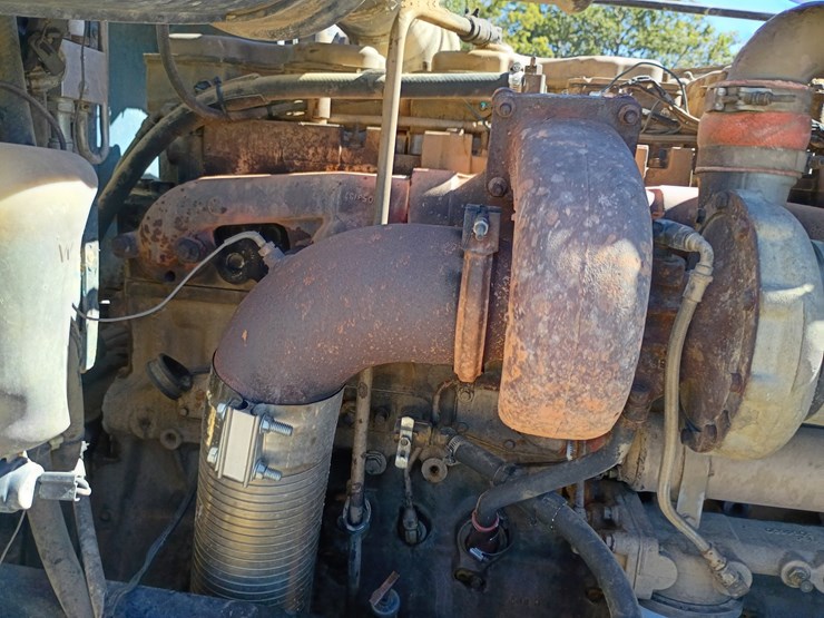 1990-peterbilt-379-image-25