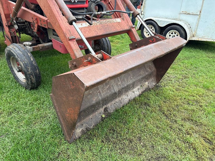 massey-ferguson-165-image-16