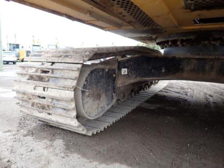 2012-deere-350g-lc-image-45