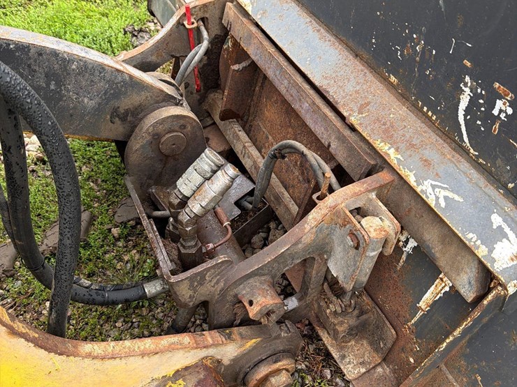 new-holland-w80c-image-8