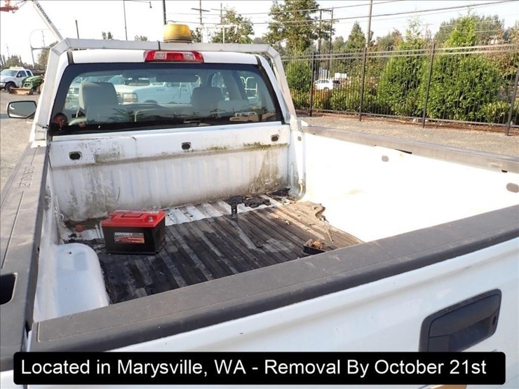 2018-chevrolet-1500-image-21