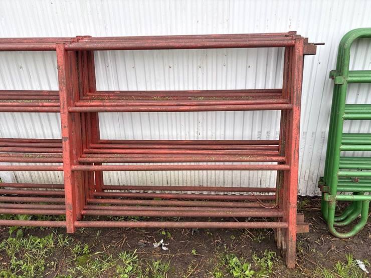 6--red-10ft-gates-image-3