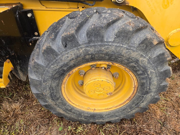 caterpillar-420f-image-83