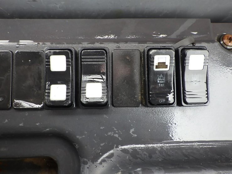takeuchi-tl12r2-image-33