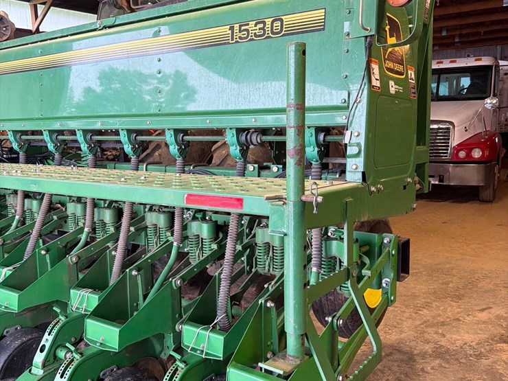 1991-john-deere-1530-image-19
