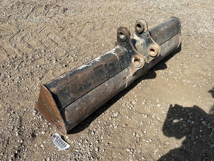 caterpillar-54”-excavator-grading-bucket-image-2