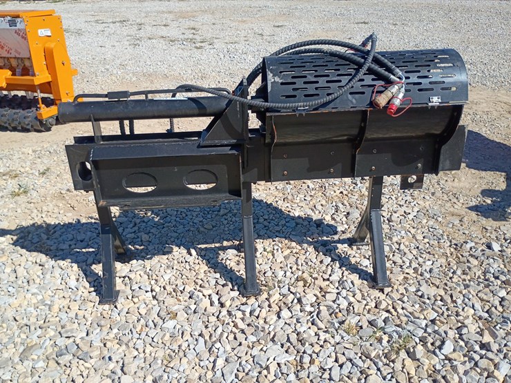 #27045-•-giyi-wood-splitter-mini-skid-steer-attachment-[damaged]-image-5