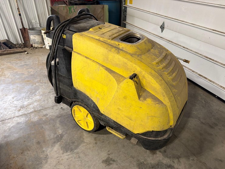 karcher-hot-water-pressure-washer-image-1