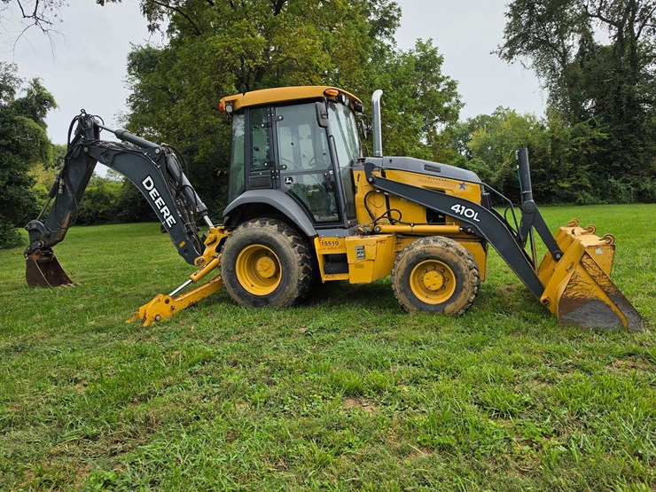 2016-deere-410l-image-16
