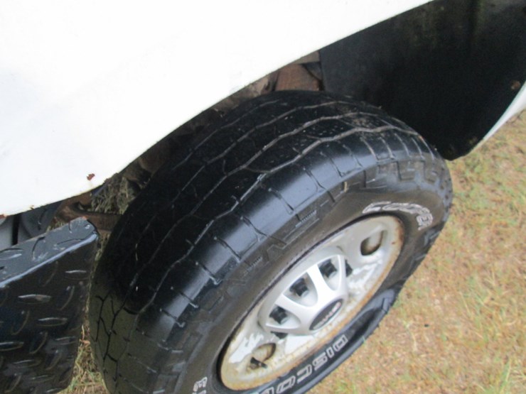 2013-gmc-2500hd-image-15