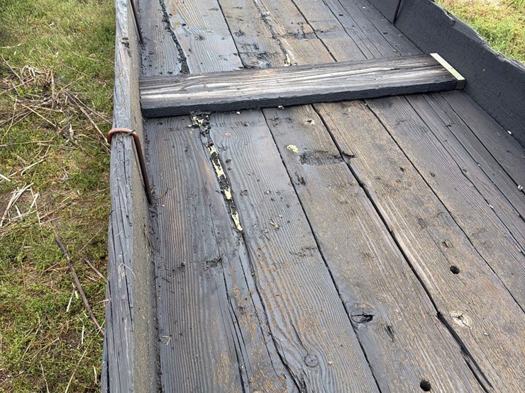 doon-saw-mill-4ft-x-20ft-wood-feed-bunk-image-9