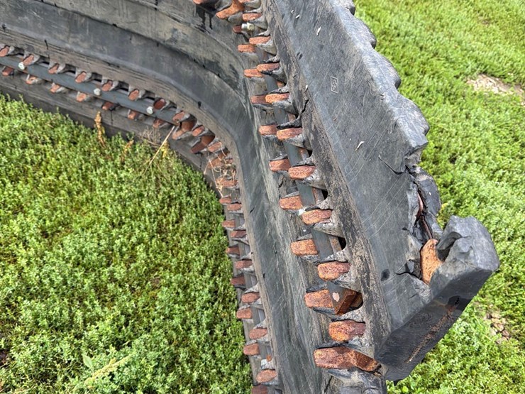 10ft-5”-skidloader-quick-tach-tire-scraper-image-15