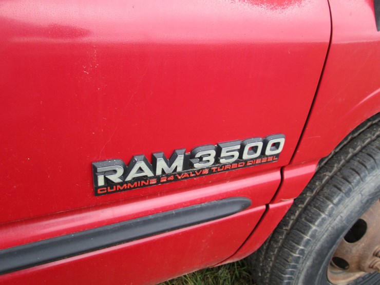 2002-dodge-3500-image-14