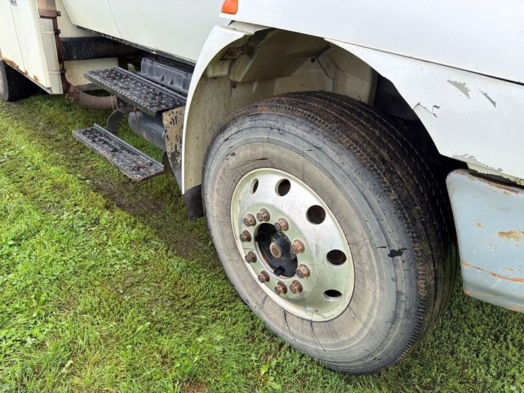 2009-international-durastar-4300-image-79