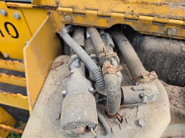 2016-deere-410l-image-175