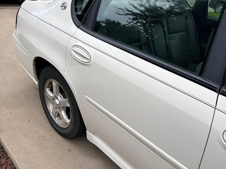 2004-chevrolet-impala-ls-car-image-19