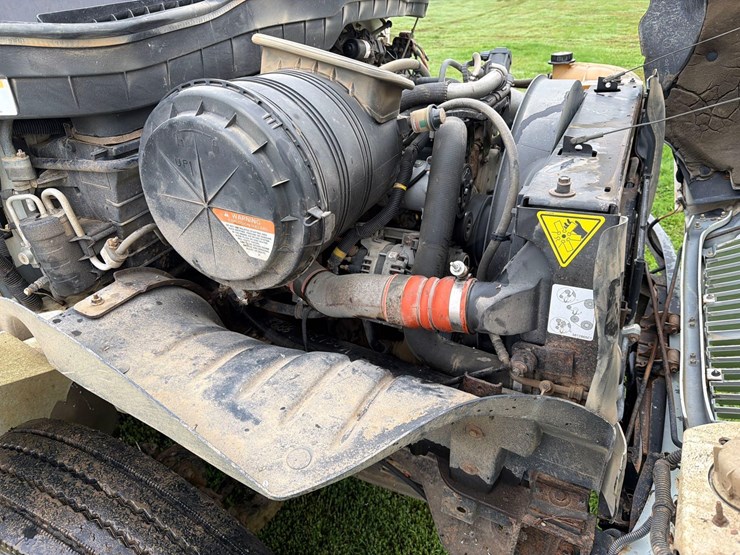 2009-international-durastar-4300-image-94
