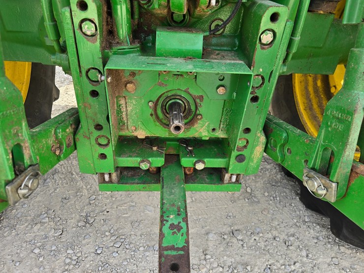 john-deere-6105m-image-35