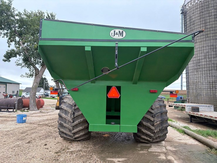 2012-j&m-1051-grain-storm-grain-cart-1-owner-image-5