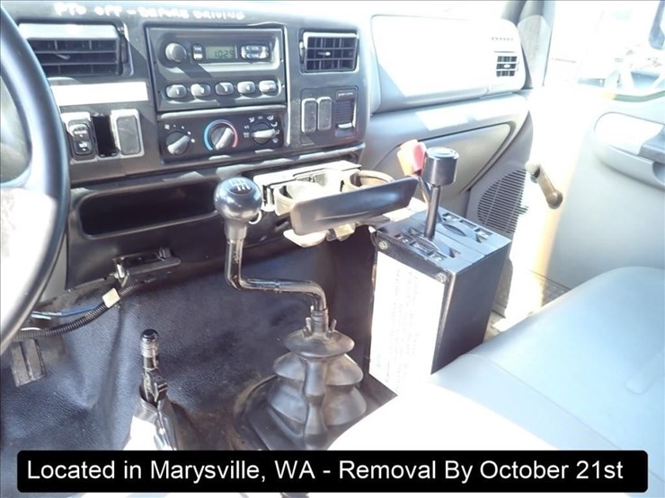 2005-ford-f650-image-12