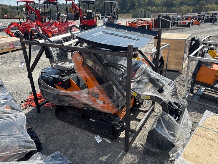 #82-•-landhonor-me390-ride-on-mini-skid-steer-image-4