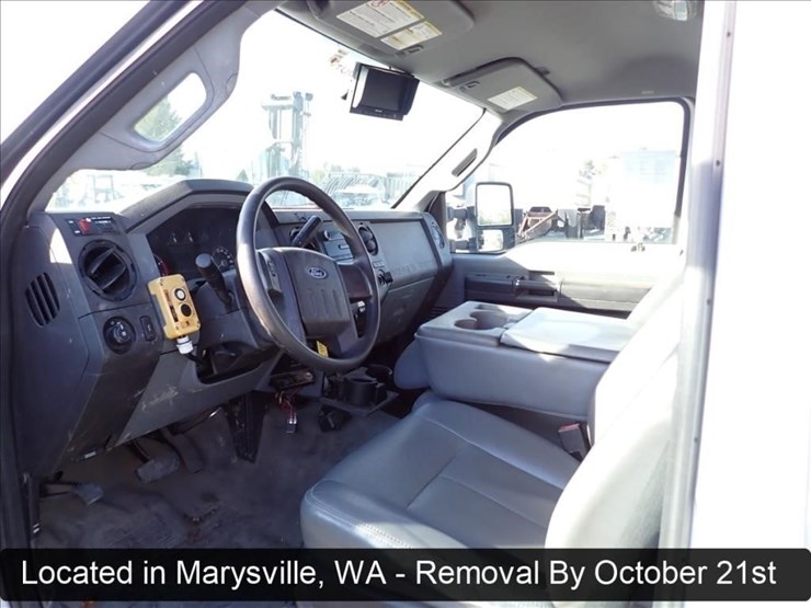 2014-ford-f550-image-23