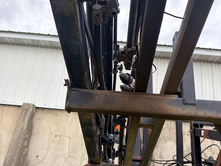 demco-3pt-boom-sprayer-image-23