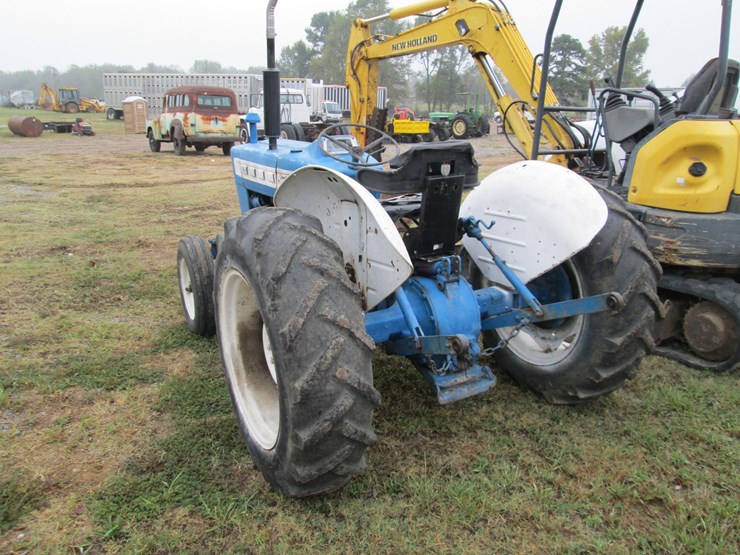 ford-3000-image-4