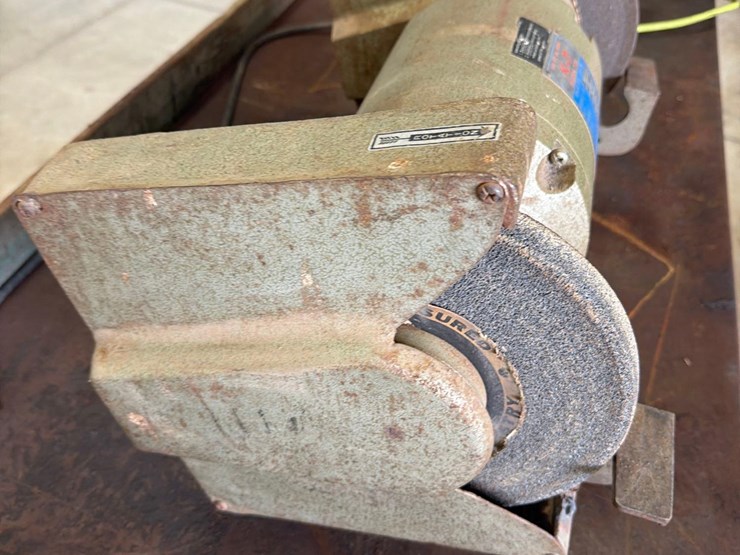 k-t-bench-grinder-image-4