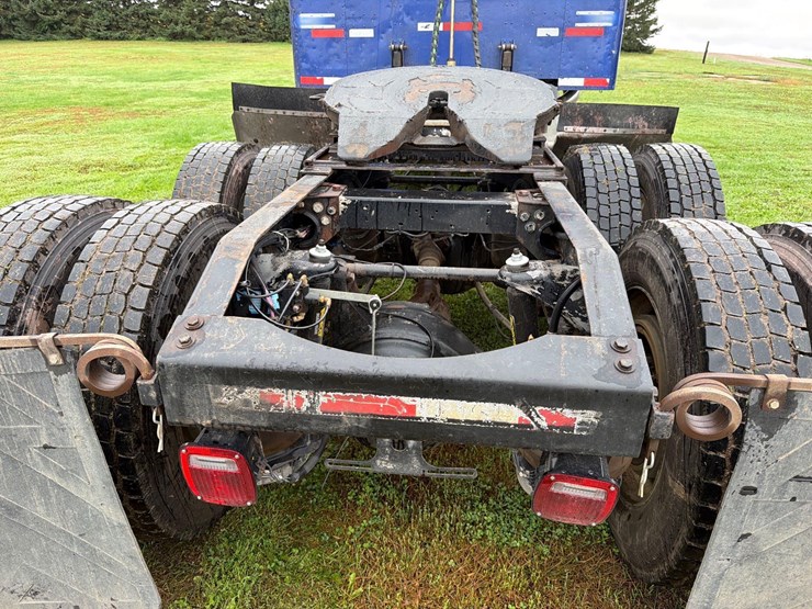 2007-peterbilt-386-image-26