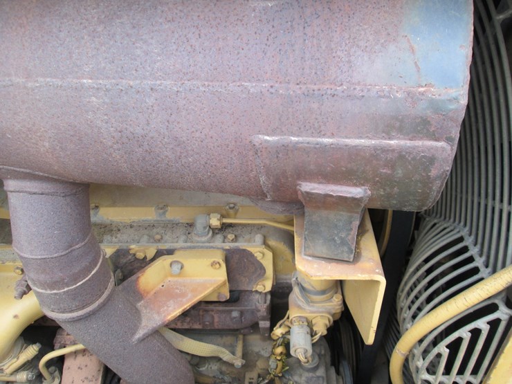caterpillar-d5m-lgp-image-21