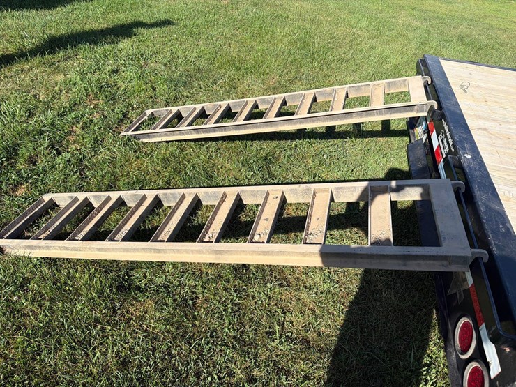 2010-pj-flatbed-image-38