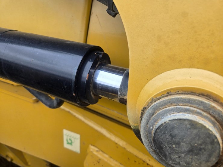 caterpillar-420f-image-97