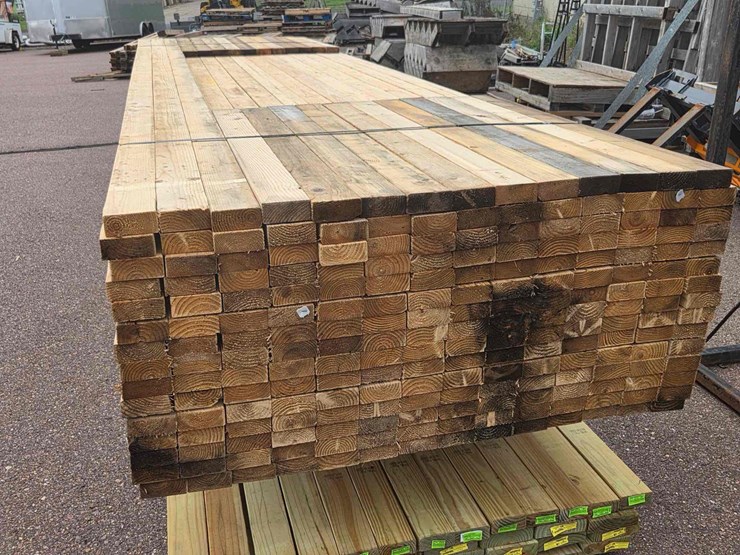 2x4-lumber-image-1