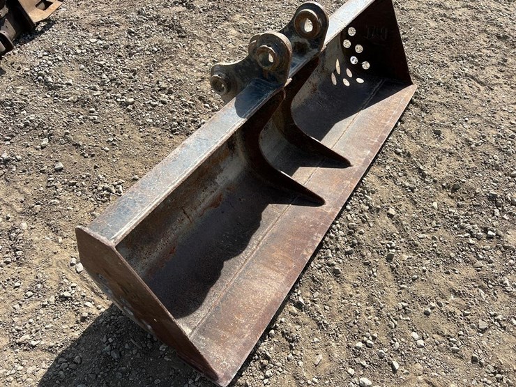 caterpillar-54”-excavator-grading-bucket-image-4