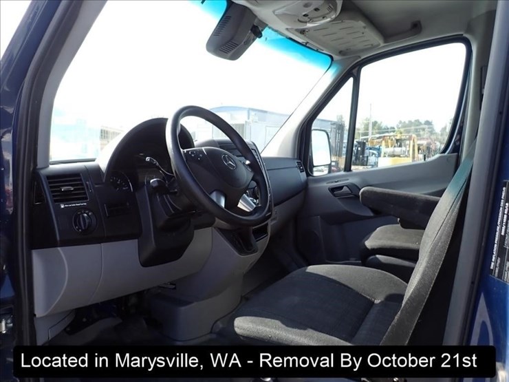 2015-mercedes-benz-sprinter-3500-image-2