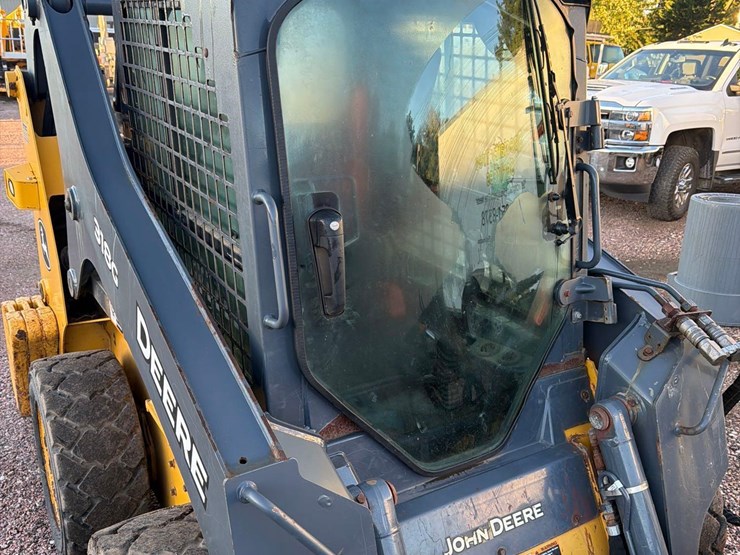 deere-318g-image-21