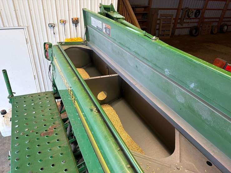 1991-john-deere-1530-image-53
