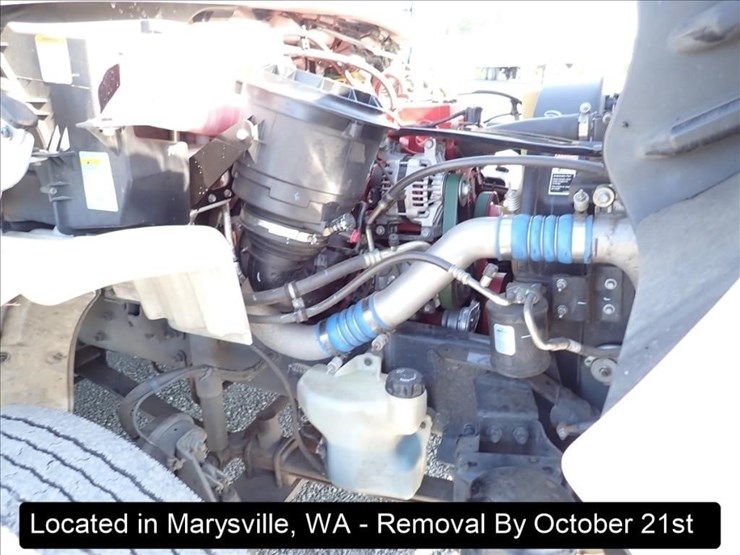 2019-freightliner-m2-image-11