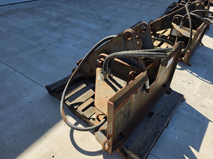 #25329-•-bobcat-breaker-skid-steer-attachments-image-5