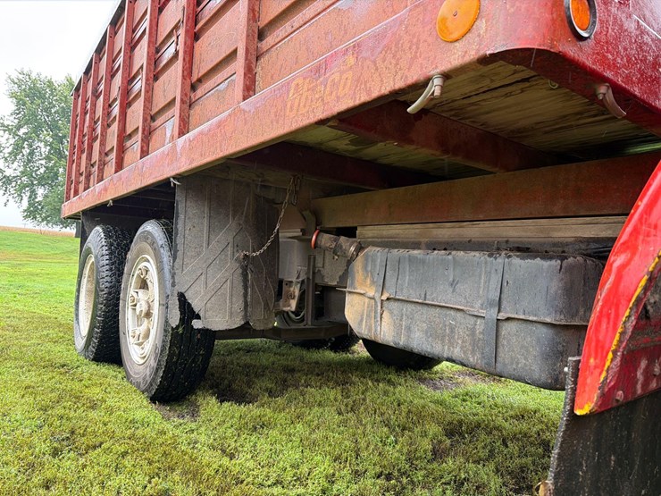 1970-gmc-5500-image-22