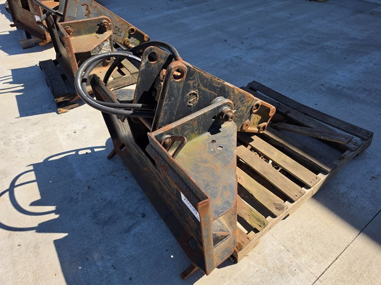 #25330-•-bobcat-breaker-skid-steer-attachment-image-3