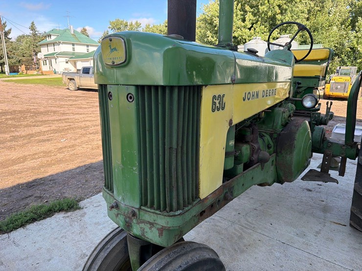 john-deere-630-image-7